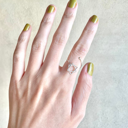 《六芒星 Ring》